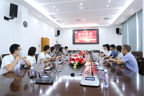 會議現(xiàn)場_副本.jpg